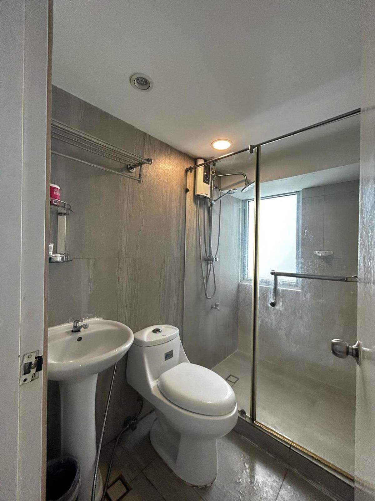 Oasis Regency @ Fort Victoria Bgc Taguig Kültér fotó