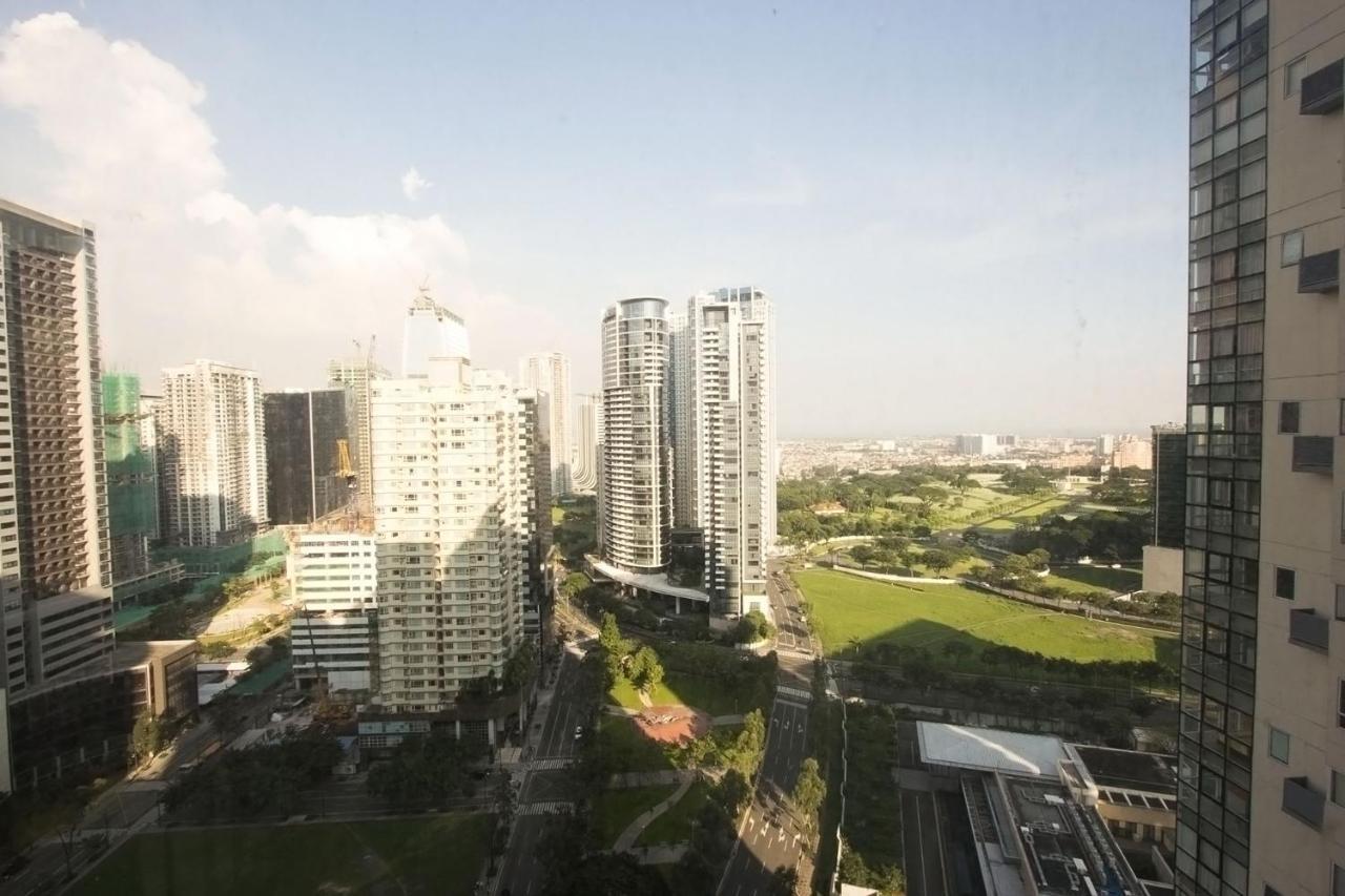 Oasis Regency @ Fort Victoria Bgc Taguig Kültér fotó