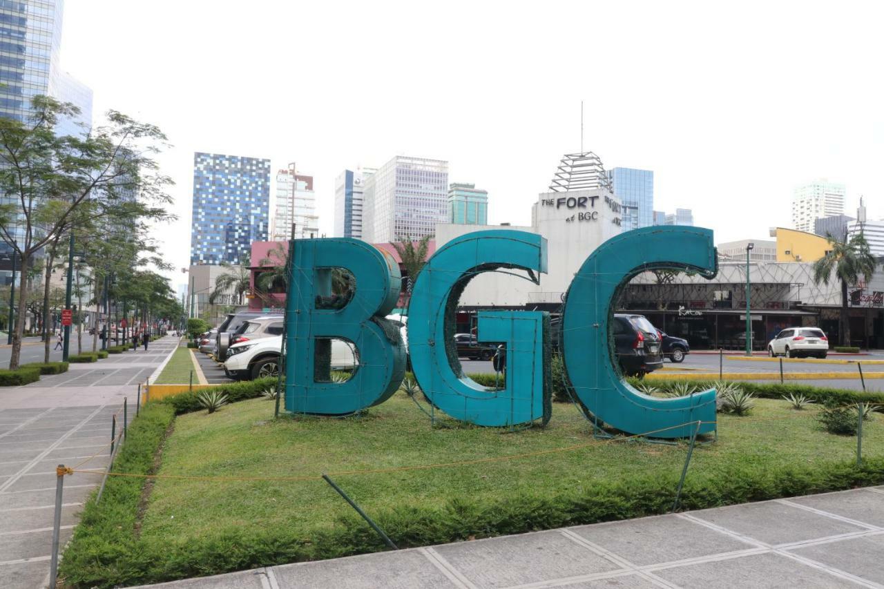 Oasis Regency @ Fort Victoria Bgc Taguig Kültér fotó