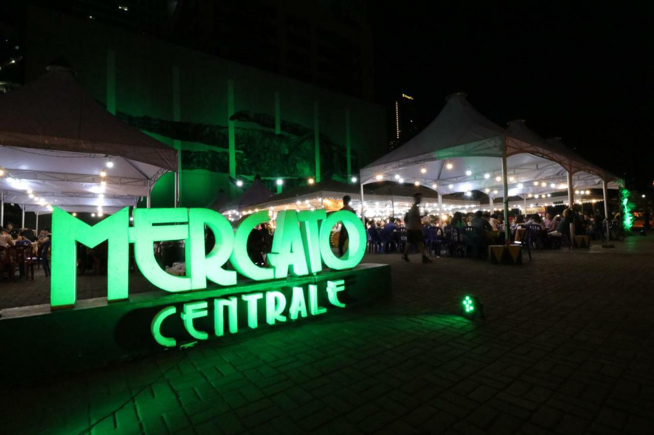 Oasis Regency @ Fort Victoria Bgc Taguig Kültér fotó