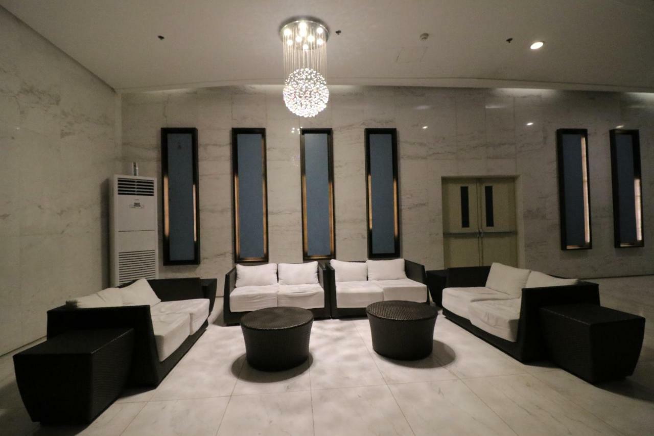 Oasis Regency @ Fort Victoria Bgc Taguig Kültér fotó