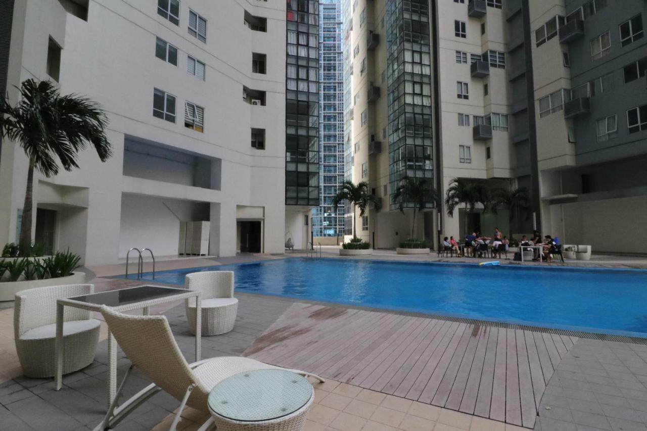 Oasis Regency @ Fort Victoria Bgc Taguig Kültér fotó